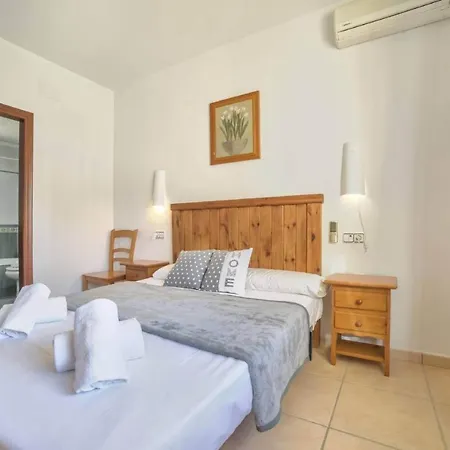 Jesica Villa *
